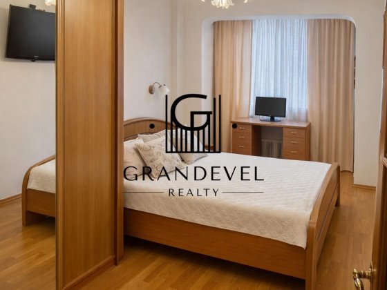 Продаж 2к квартири вул.Героїв Дніпра 19. Оболонь Киев