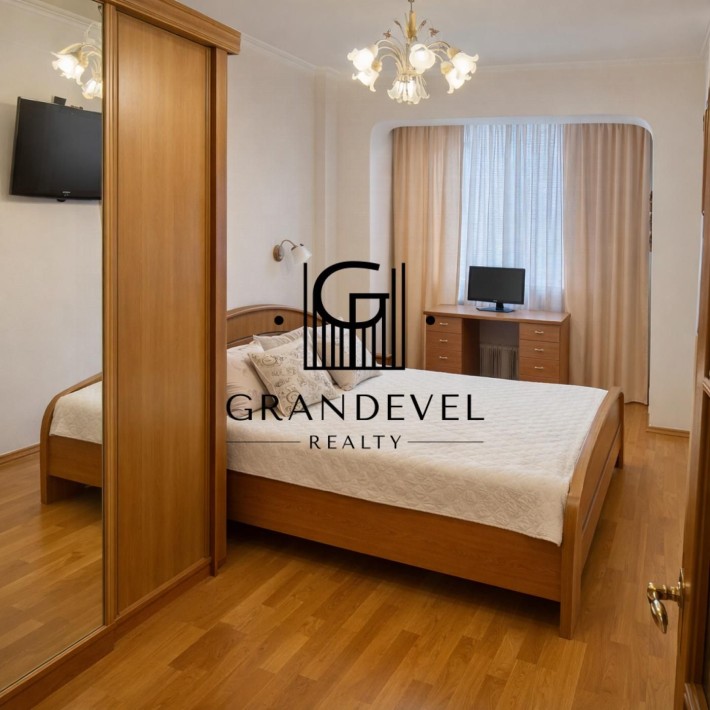 Продаж 2к квартири вул.Героїв Дніпра 19. Оболонь - фото 1