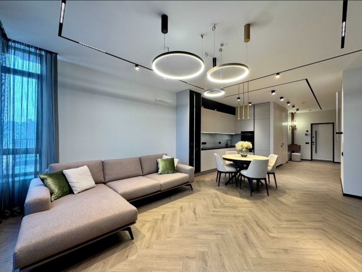 Центр TRIIINITY 3 спальні 126м² Ремонт 1 будинок / Трініті Тетріс - фото 1