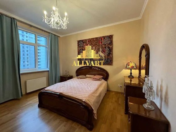 Продаж 3-к. квартири з авторським ремонтом, ЖК Панорама Центр Печерськ Киев