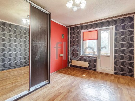 3 кімнатна квартира, метро Харківська, вулиця Тростянецька Киев