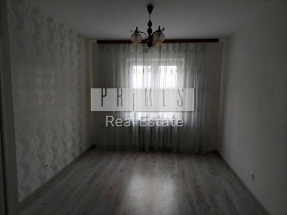 Продаж двокімнатної квартири 74м2 , Осокорки Урлівська 15 Киев