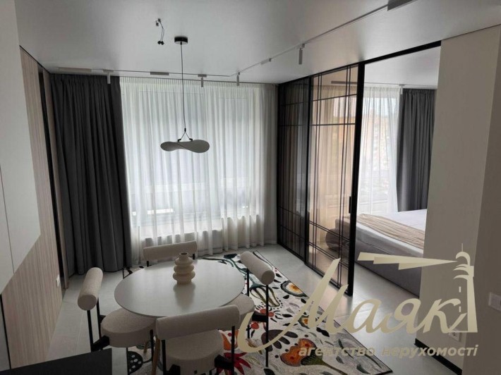 Продажа 2-комнатной квартиры ЖК White Lines, ул. Васильковская - фото 1