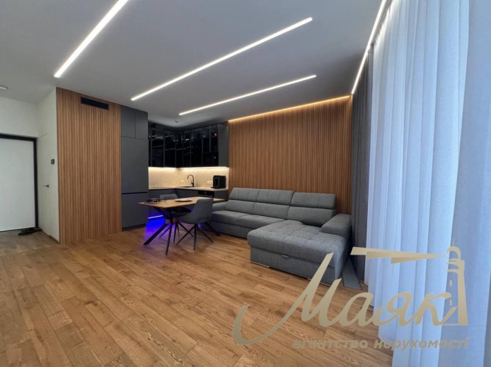 Продажа видовой 1-комнатной квартиры, 63 м3 в ЖК Taryan Towers Печерск - фото 1