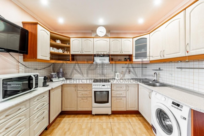 Продаж квартири, вул. Касіана, ЖК Жокей, Голосіївський р-н - фото 1