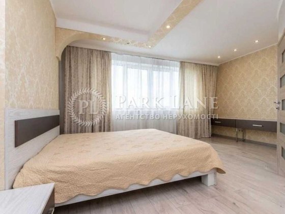 Продаж 1-кімнатної квартири Воскресенський проспект, парк Перемога Киев