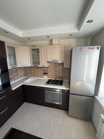 Продаж 2к квартри вул. Сержа Лифаря 17, 6/9 пов. 52/30/8 кв.м. - фото 1