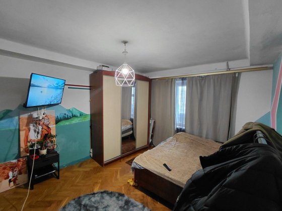 Продажа 2-к. кв. возле м. Левобережная, ул. Энтузиастов  15 Київ