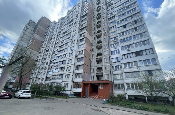 Продаж 2-к квартири вул. Рейгана Рональда 9г - фото 1
