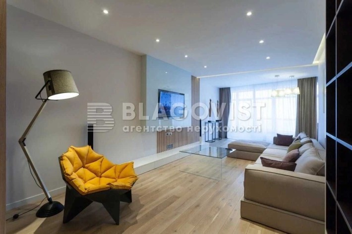 Продам ексклюзивну 3-кімнатру квартиру на Кловському узвозі 7! - фото 1