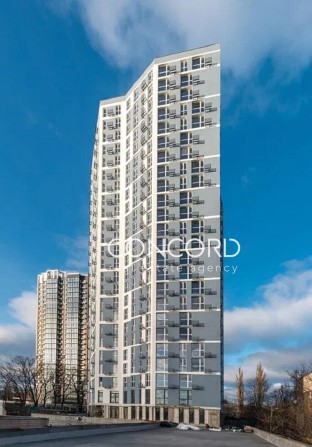 ЖК "Вежа на Ломоносова", Юлії Здановської вул., 33/54 - фото 1