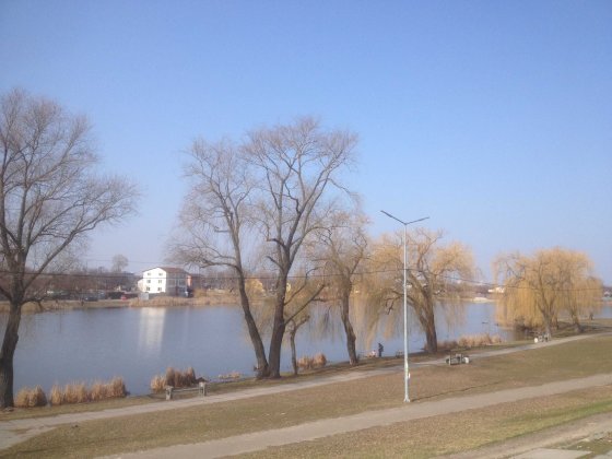 Радужная,45  продам 1-кмнатну квартиру Воскресенка Райдужний масив Київ