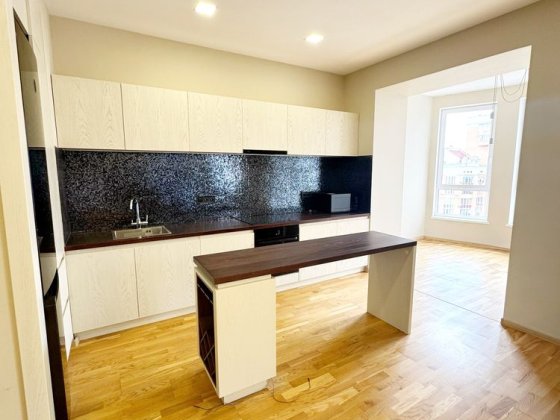 Продається дворівнева квартира в ЖК Оазис по вул. Івасюка 4 Киев