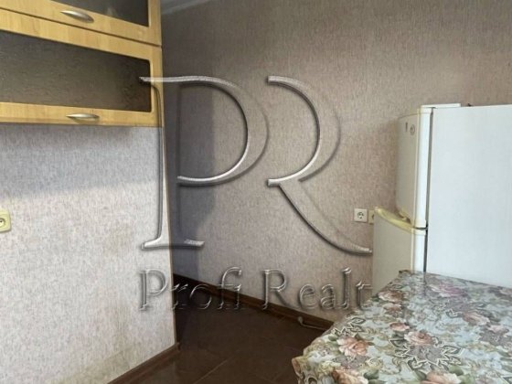 Продаж 2 кім квар Березняки/ Лівобережна/ Тичини/ Бучми Київ