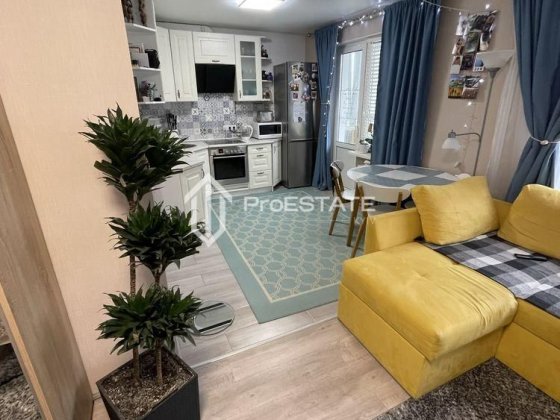 Прадаю 1к квартира Гмирі Бориса 12Б, ЖК Патріотика. Київ