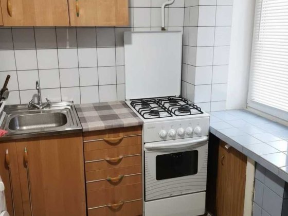 Тепла 2 кімнатна з ГАЗОМ цегляний будинок Лісовий масив Мілютенка 28А Київ