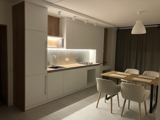 3-к Милославська 8 три спальні Киев