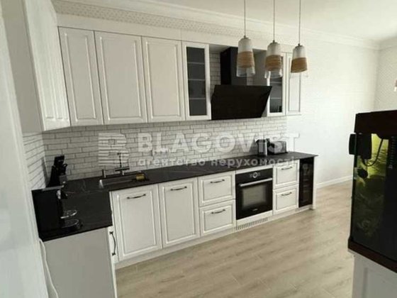 Продаж 2к зремонтом  в центрі в будинку бізнес класу Л. Толстого  39 Київ