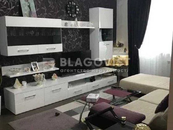 Оболонський просп., 11а, відьмінна пропозиція біля метро Київ