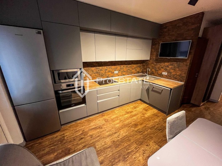 Продаж 2 к.кв. 64 м2 з ремонтом ЖК Патріотика  м.Осокорки,Позняки - фото 1