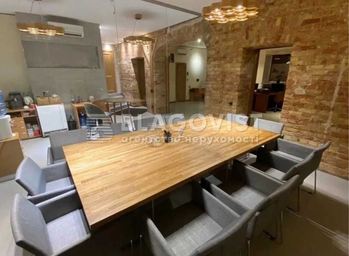 Продаж!офіс Центр. Грушевського Михайла,Арсенальна.Маріїнський парк - фото 1