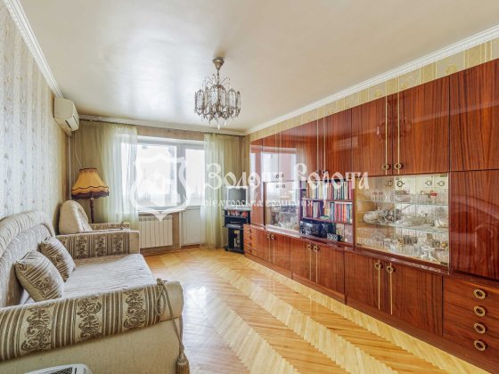 Квартира, 2к. Гарний стан. Краківська, 18. Соцмісто, Дніпровський р-н Київ