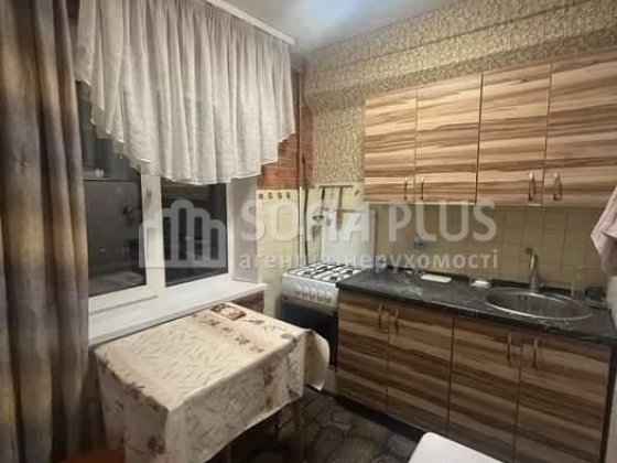 Срочно! 2к, Днепровская наб. 7а, недорого Київ