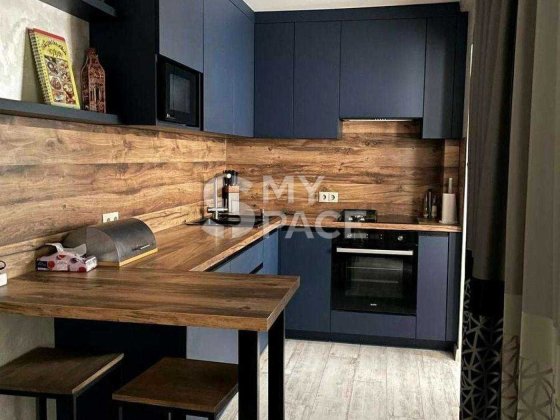 Продаж 3к квартири   з ремонтом Оболонський район правий берег Киев