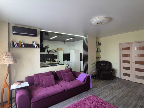 Хозяин, 2к кв. (Голосіївський), пр.. Академіка Глушкова, 9-В Київ