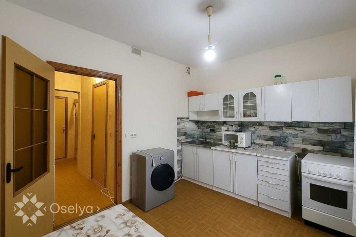 Простора 1 кімнатна квартира у теплому АППС  Троєщина Милославська 31Б - фото 1