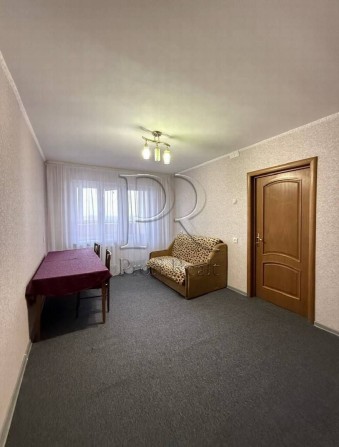 Продаж 2 кімн. квартири на набережній Дніпра за адресою вул Прирічна 1 - фото 1