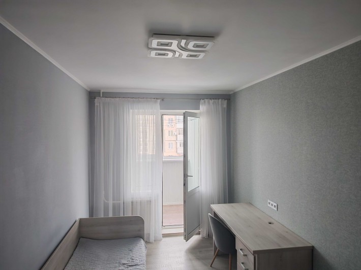 Продаж 3-к квартири Володимира Івасюка 32 - фото 1