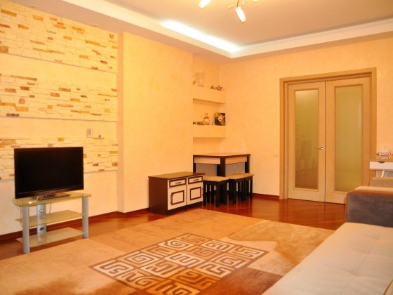 Продаж 3-кімнатної метро Позняки Киев