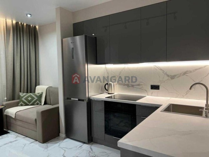 Стильна 1-км квартира з дизайнерським ремонтом у ЖК «Лебединий» - фото 1