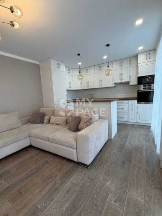 продаж 3к квартири Осокорська 2а ЖК Зарічний Славутич - фото 1