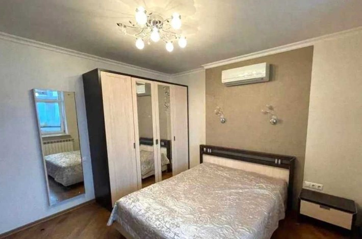 Затишна 3-кімнатна квартира по пр-т Володимира Івасюка Мінська - фото 1