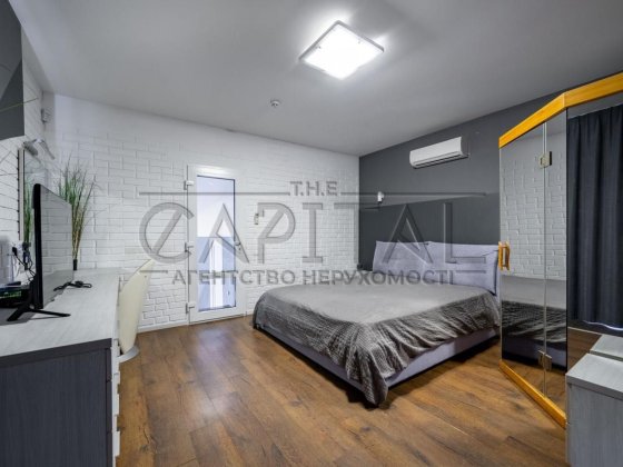 Продаётся двухъярусная квартира с террасой ул. Институтская 14, Киев