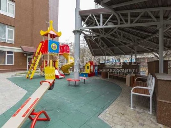 Центр, Антоновича, Голосіївський, Палац Спорту, Парк-Хол Горький, Киев