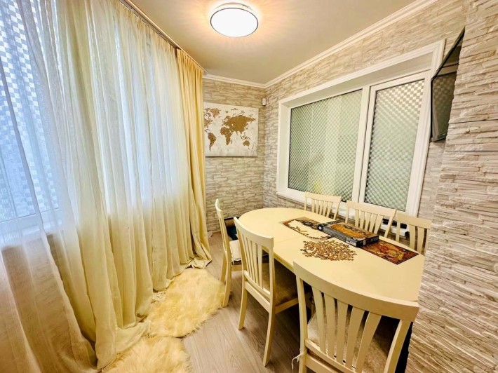 Простора 4-к квартира 100 м² на першому поверсі! Петра Григоренко 36 - фото 1