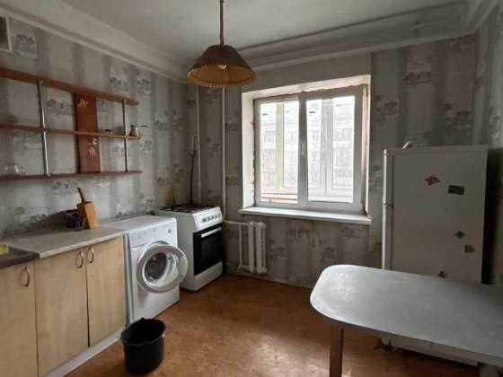 Продаж 1к.кв на вул. Автозаводська 27 Київ