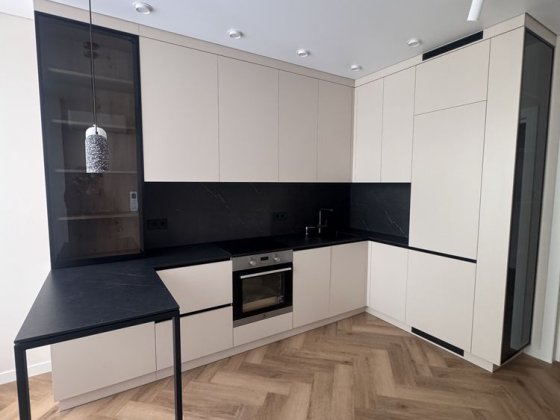 Терміново! Dock32, Набережно-Рибальська 27 інвертор,Почайна,Rybalsky Київ