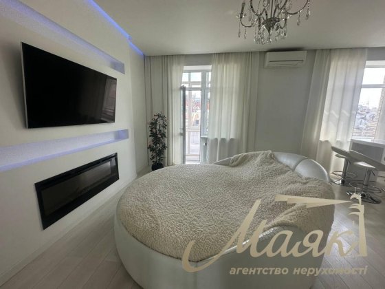 Продажа квартиры студии м. Олимпийская ул. Большая Васильковская Центр Київ