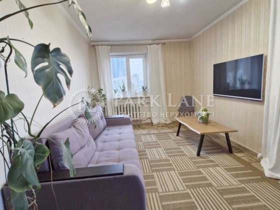 продаж квартири 2 кім вул. Федорова 9 ст. метро Олімпійська Киев