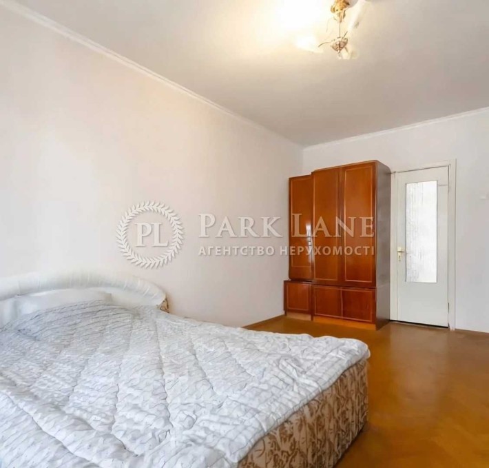 Продам 4кімнатну  квартиру  Гришка Михайла, 8а Позняки Осокорки - фото 1