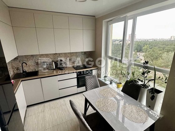 ЖК Паркові Озера Дніпровський Парк Перемоги Продаж 1к квартири Київ