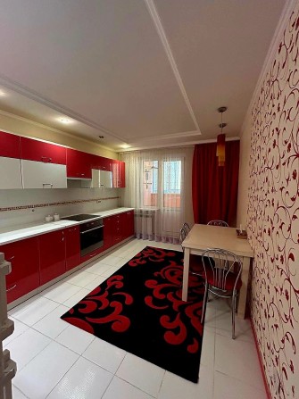 Продається 3-к кв, Максимовича М. (Трутенка О.), 7 метро Васильківська - фото 1