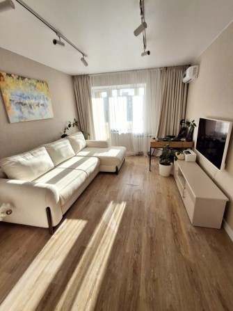 Продам 2х кімнатну. Оболонський проспект 22 - фото 1