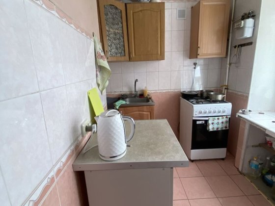 Продається 3-кімнатна квартира по вул. Кубанської України 33 Киев