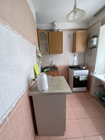 Продається 3-кімнатна квартира по вул. Кубанської України 33 - фото 1