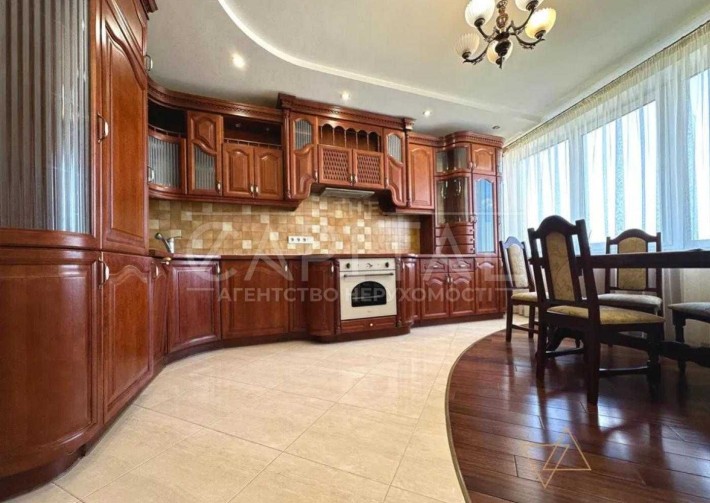 Продаж квартири, вул. Гришка Михайла, Дарницький р-н - фото 1